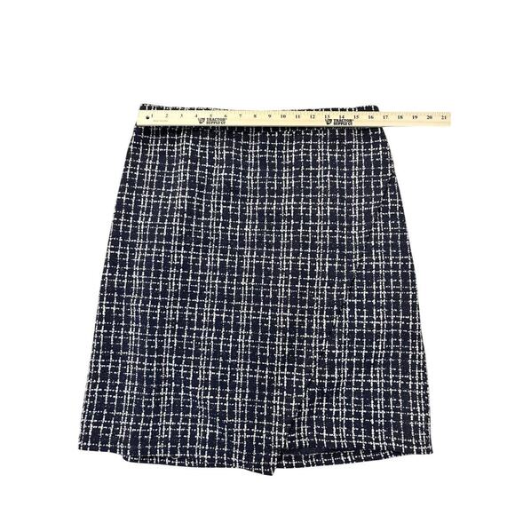 Skies Are Blue Curvy Navy Cream Tweed Pull On Faux Wrap Detail Skirt Size 1X - Picture 2 of 4